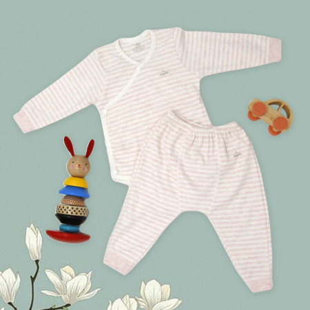 Set quần áo Bodysuit cài chéo giữ ấm ngực kèm quần rời Comfybaby CF1020-BODY 100% Cotton dày dặn cho bé từ 3 tháng đến 12 tháng kẻ sọc hồng